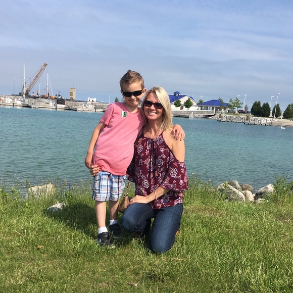 Meet your Posher, Tammy - Picture 1 of 5